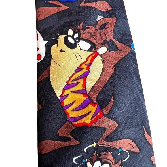 Looney Tunes Novelty Tie featuring the Tazmanian Devil - Picture 5 of 10